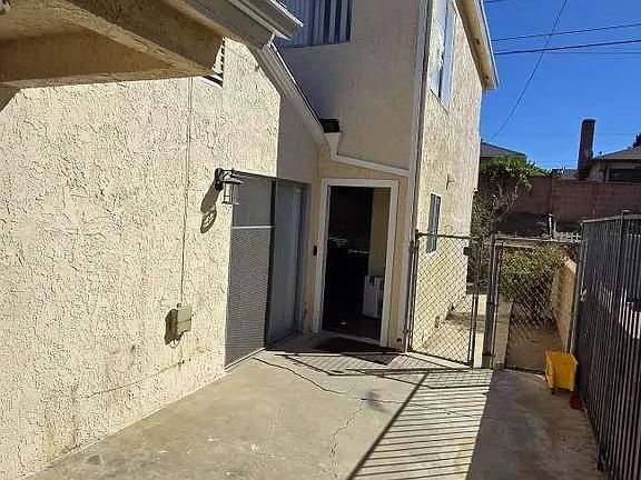 2nd image of 11612 Cimarron Ave