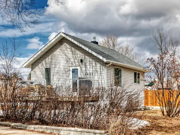 5602 S 51st Ave, Lacombe, AB T4L 1K9