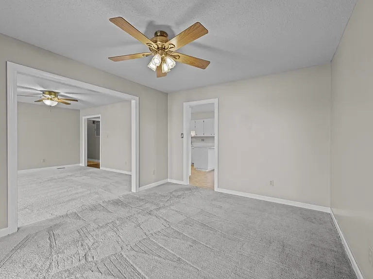 6012 Cardinal Dr — Photo 7