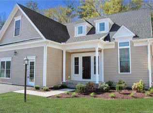 33 Cambridge Ct, Simsbury, CT 06070