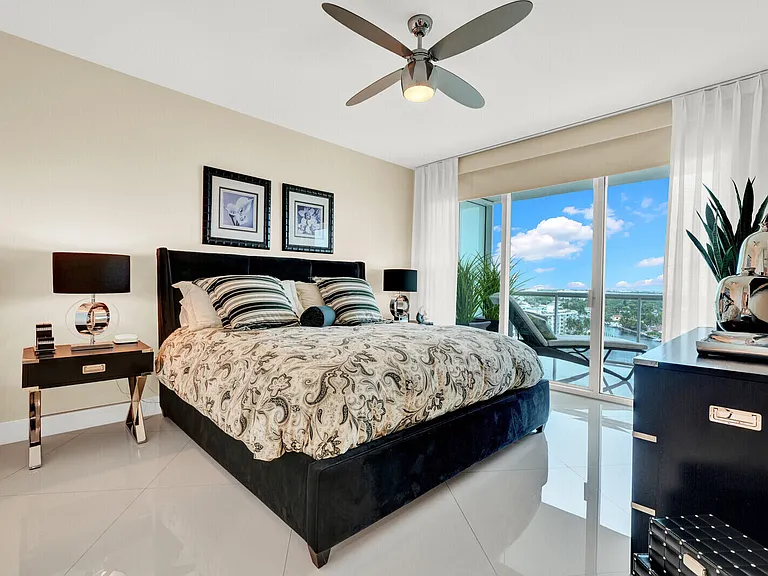 1 N Ocean Blvd #1007 — Photo 49