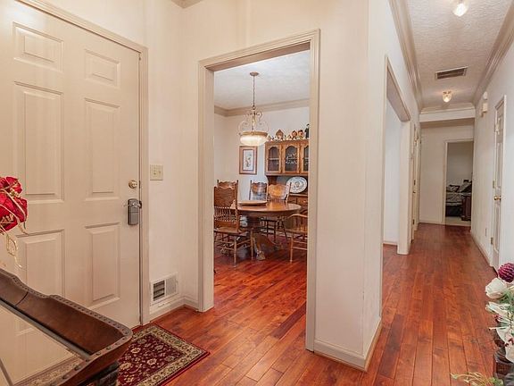 4th image of 1029 Oak Moss Dr