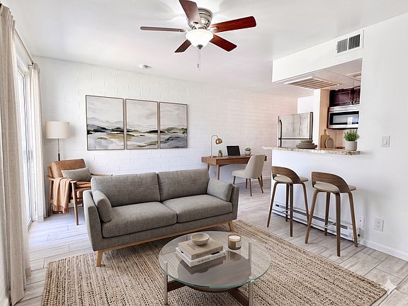 4th image of 536 E Portland St #13