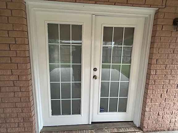 3rd image of 4033 Diego Ln
