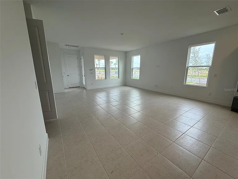 2949 Sailhouse Dr — Photo 8