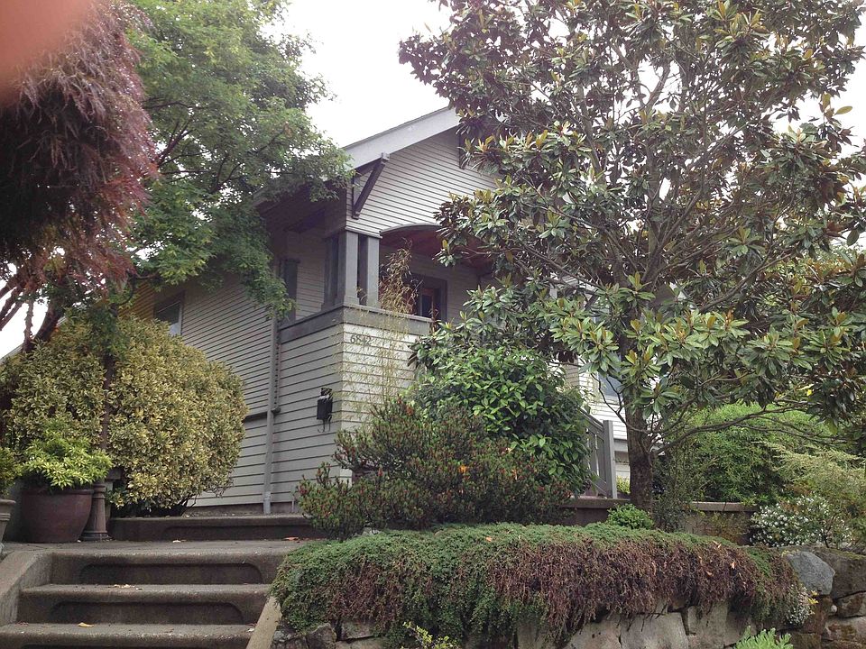 2nd image of 6842 17th Ave NE