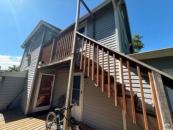 3rd image of 1105 Connecticut St
