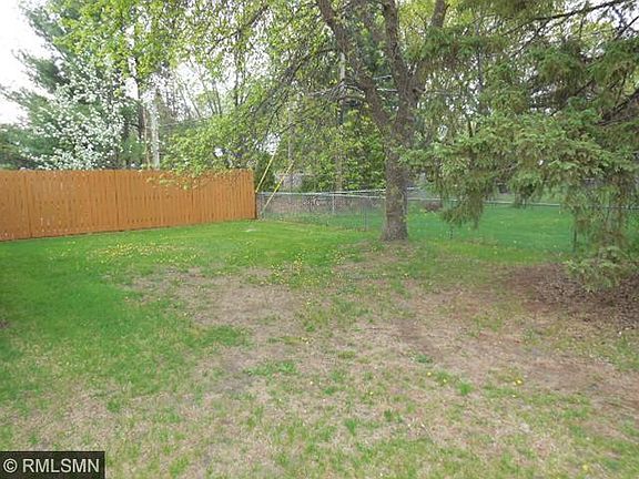 5th image of 233 105th Ave NE