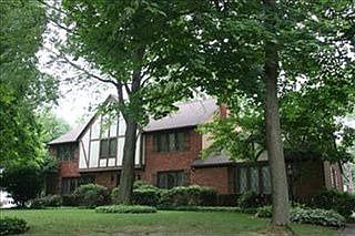 2nd image of 845 Mayfair Rd