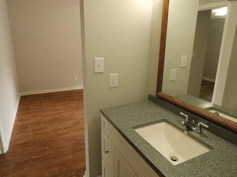 1 Circle St #1 — Photo 7