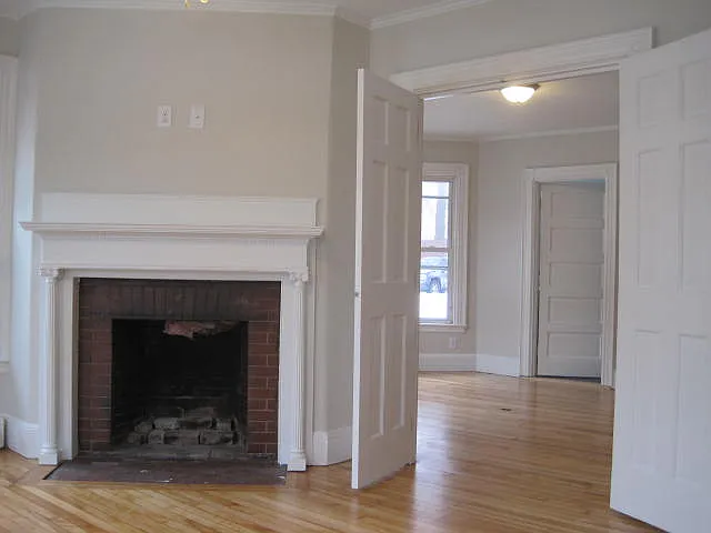 2 bed, 1000 sqft, $1,793 — Photo 2