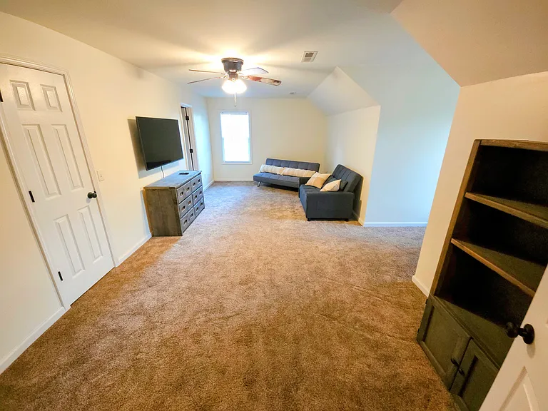 185 Lakewood Dr — Photo 35