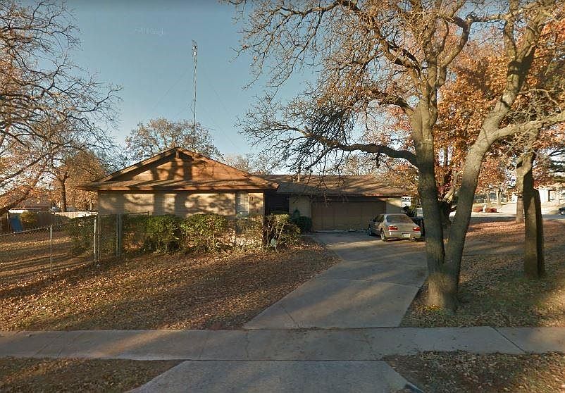 1st image of 3413 Simmons Dr