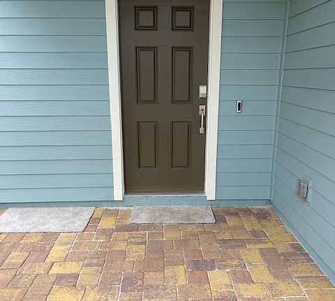 3rd image of 3985 Haydon Burns Pl
