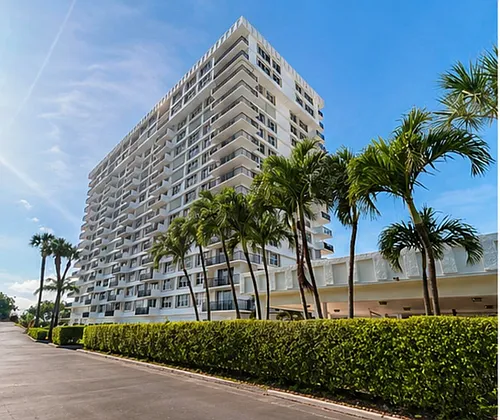 2121 N Ocean Blvd Photo 1