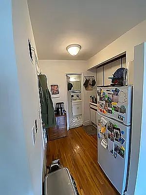 4th image of 513 E 5th St #5E