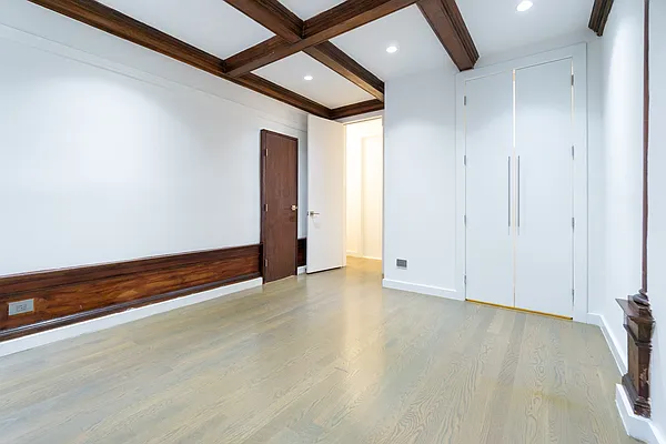 Rented by Compass | media 8