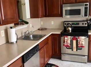 2450 Gillian Ln, Easton, PA 18040