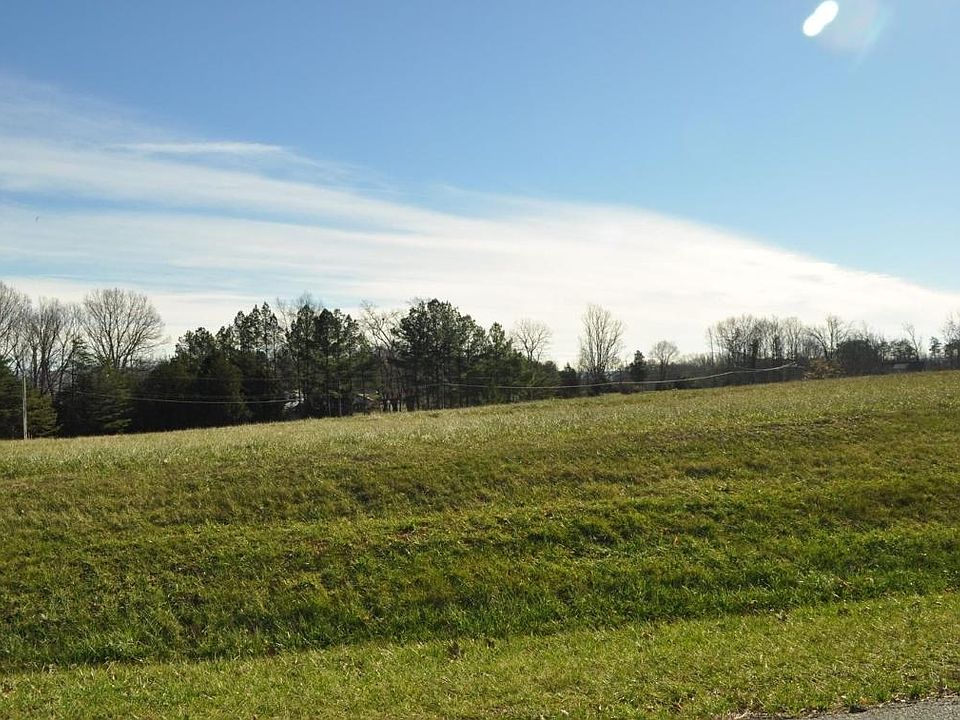 1st image of 27 Camellia Pl