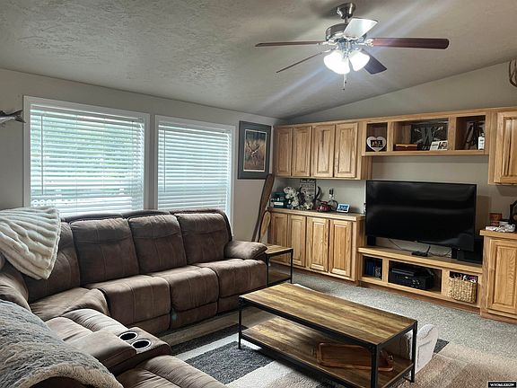 5th image of 456 Jefferson Way