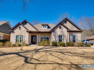 3132 Cove Lake Rd SE, Owens Cross Roads, AL 35763