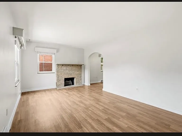 3343 Maple Dr — Photo 6