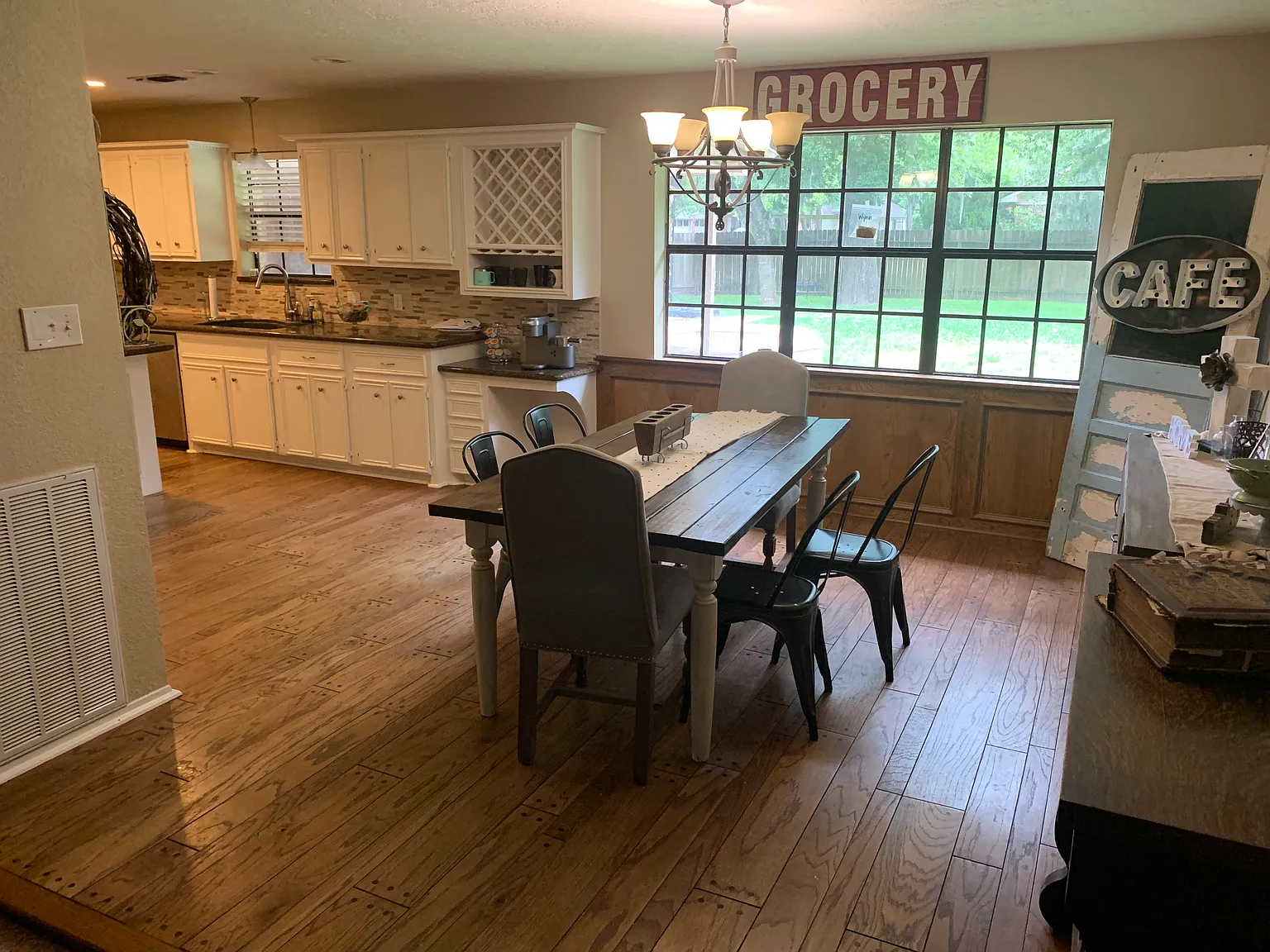 3 bed, 2015 sqft, $2,200 — Photo 4