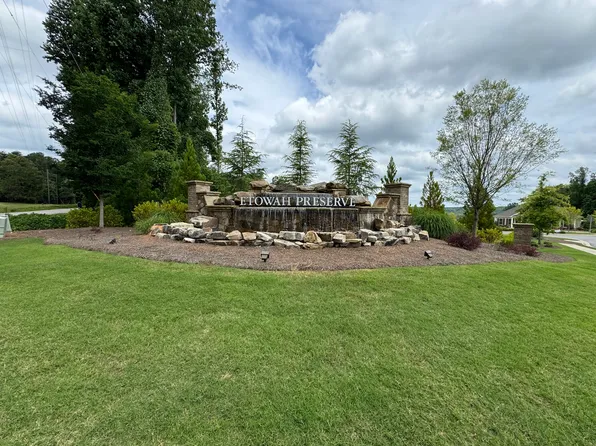 284 Shadwood Pl, Dawsonville, GA 30534
