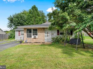 27 Metten Rd, Newark, DE 19713