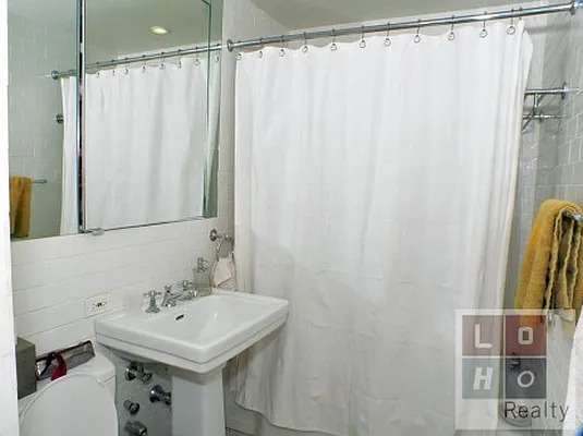 Rented by LoHo Realty | media 10