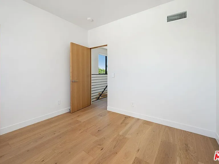 2202 Washington Ave #B — Photo 17