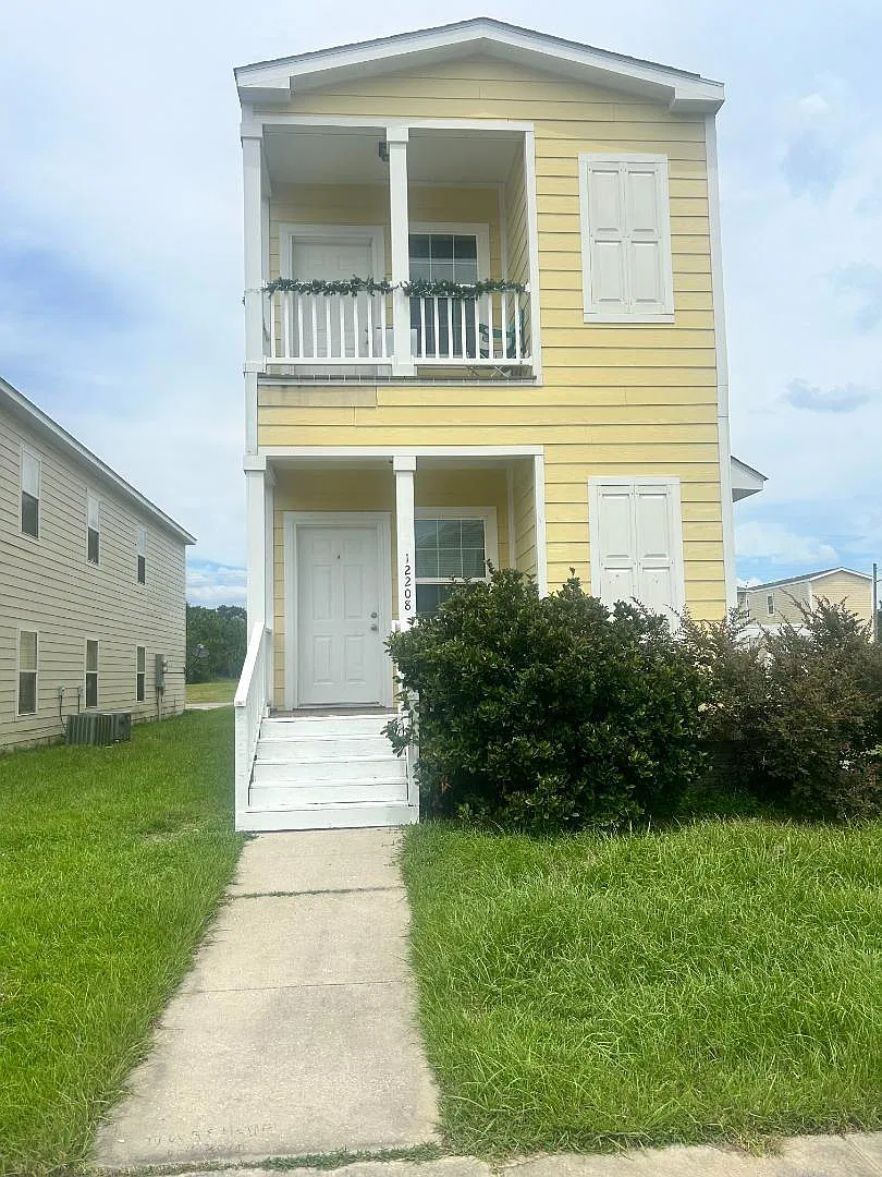 12196 Prudie Cir - A — Photo 1