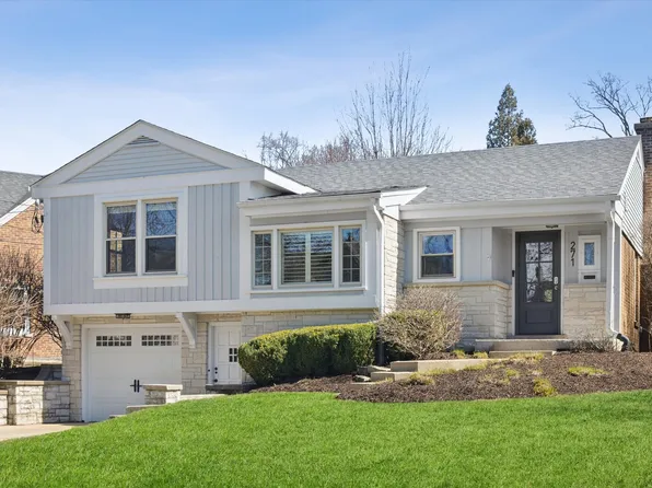 271 Sunset Ave, Glen Ellyn, IL 60137