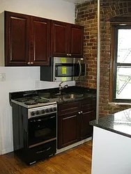 Rented by Tower Brokerage