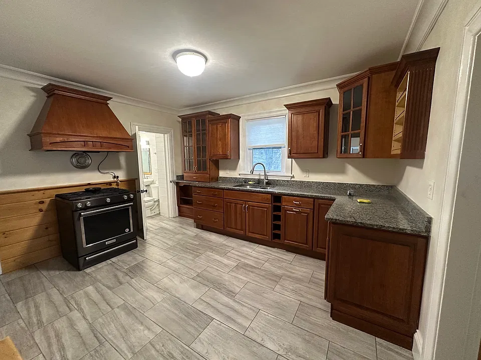 88 Clark St #2