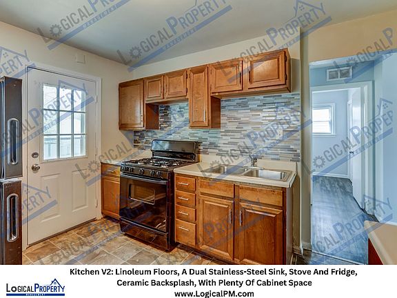 3rd image of 11118 Jewett Ave