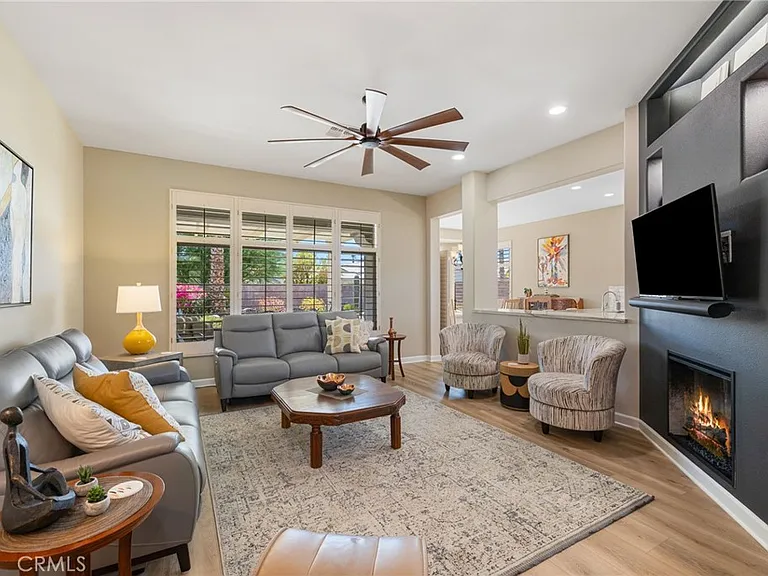 35241 Rosemont Dr — Photo 18