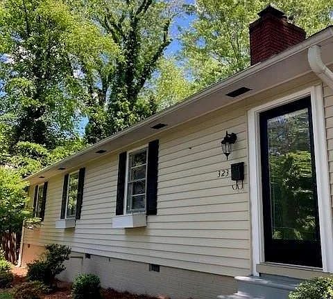 3rd image of 323 Lawndale Dr