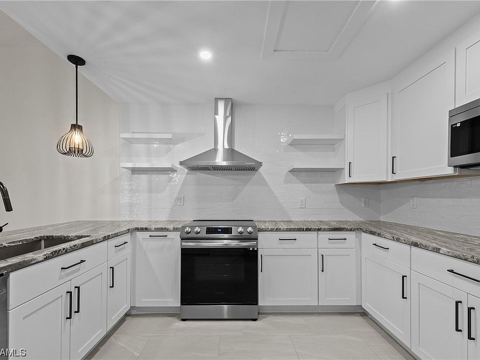 1st image of 6304 Royal Woods Dr