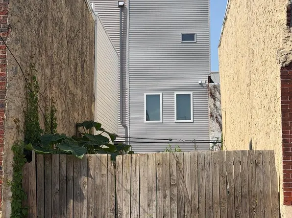 1933 Mountain St, Philadelphia, PA 19145