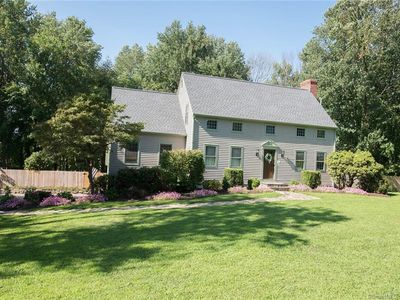 10 Clearview Dr, Sandy Hook, CT, 06482
