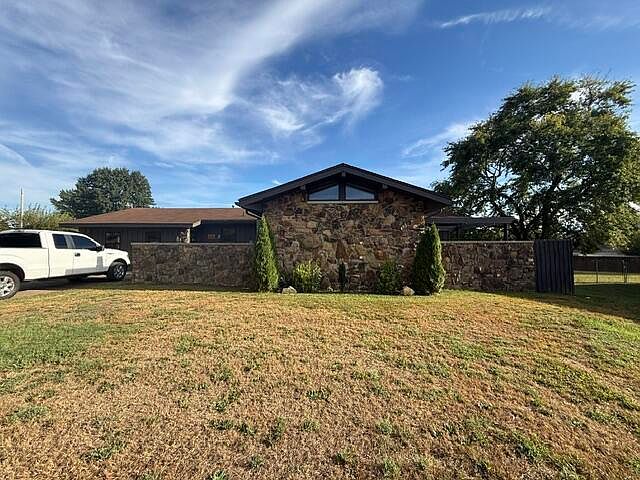 1st image of 3336 E Alpine Drive