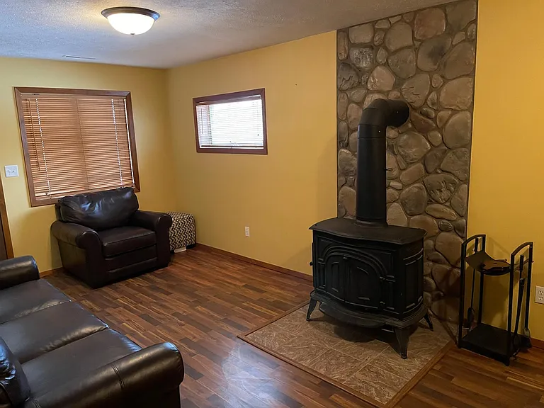 144 Acorn Dr — Photo 25