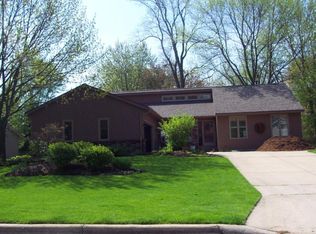 1230 Heather Dr, Holland, MI 49423