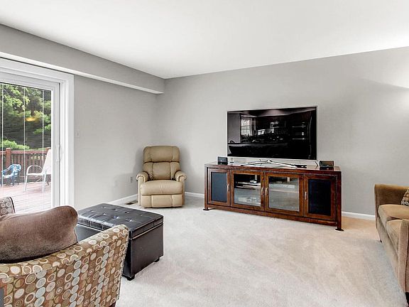 5th image of 808 Delray Dr