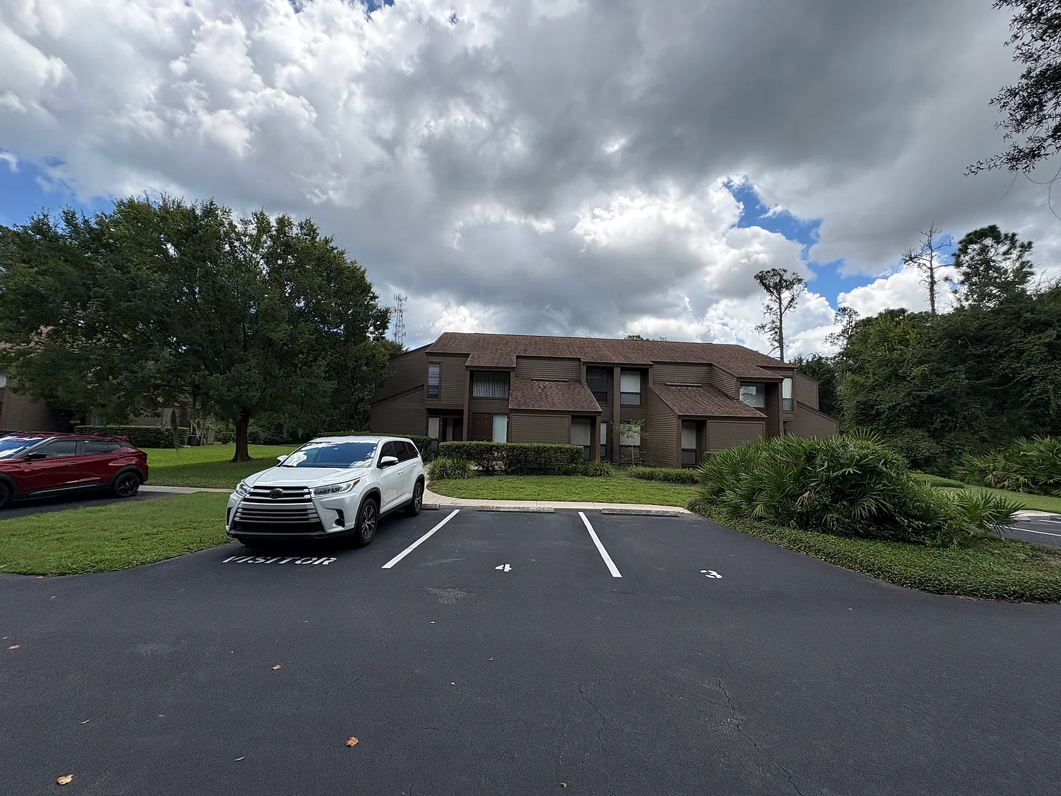 2 bed, 1098 sqft, $1,650 — Photo 1