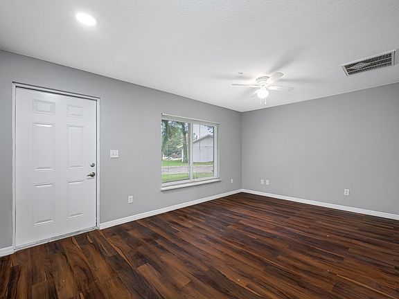 4th image of 181 Dryden Pl #214