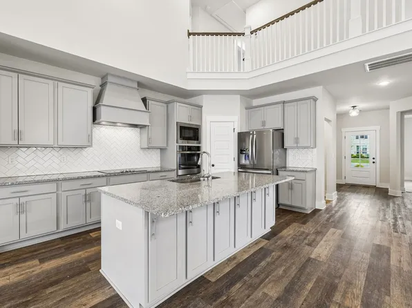 2728 Parkwood Dr, Murfreesboro, TN 37128