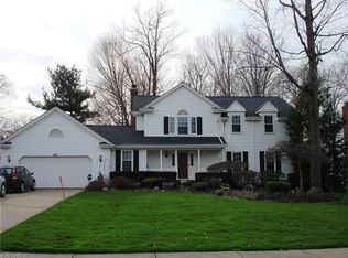456 Locklie Dr, Highland Heights, OH 44143