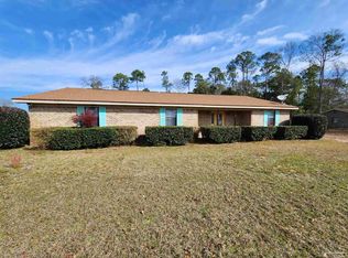 4546 Pine Tree Dr, Pace, FL 32571